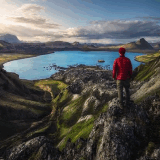 Ben Strauss – Overlooking the Highlands (The Vault Series)